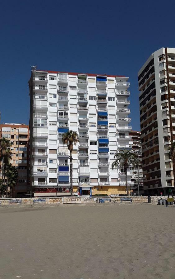La Casita De La Playa Apartment Malaga Exterior photo
